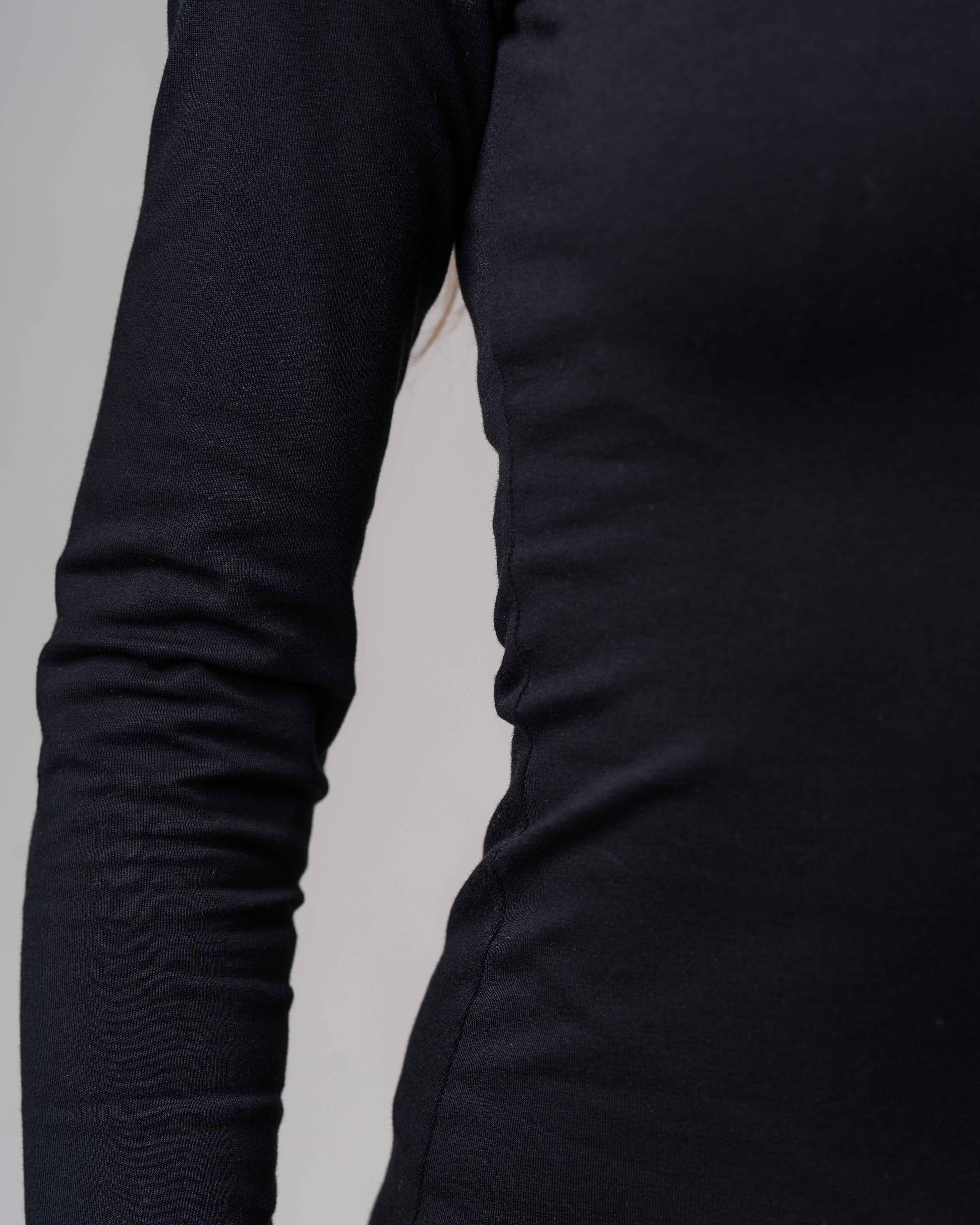 Schwarzes Strick-Longsleeve 3