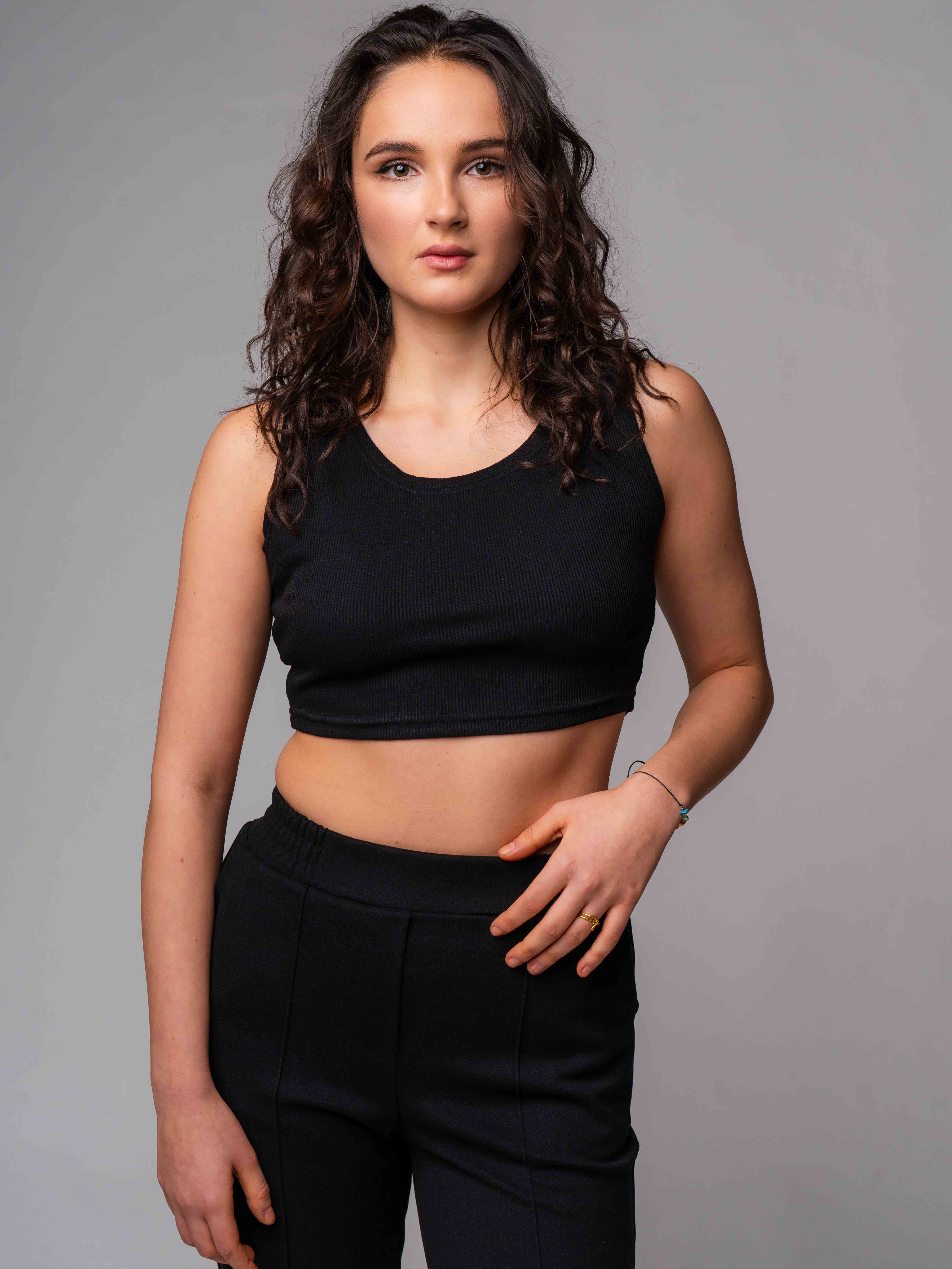 Schwarzes Cropped-Stricktop VOVK 2